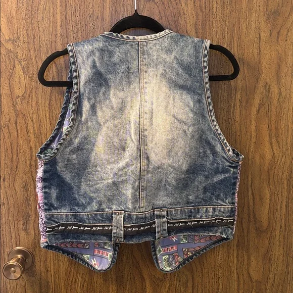 Colorful Patchwork Vest - Picture 5 of 5